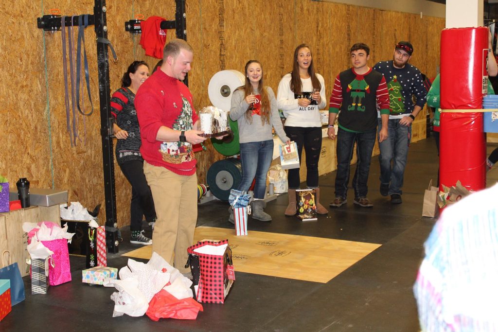 Ugly-Sweater-Christmas-Party-CrossFit-DNR-Best-Gym-NOCO-Fort-Collins-Colorado-Near-Me-CSU